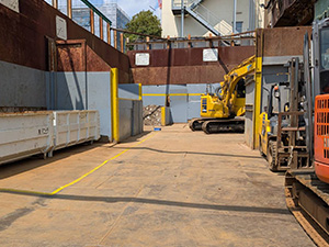 加工処理前　鉄スクラップ置場